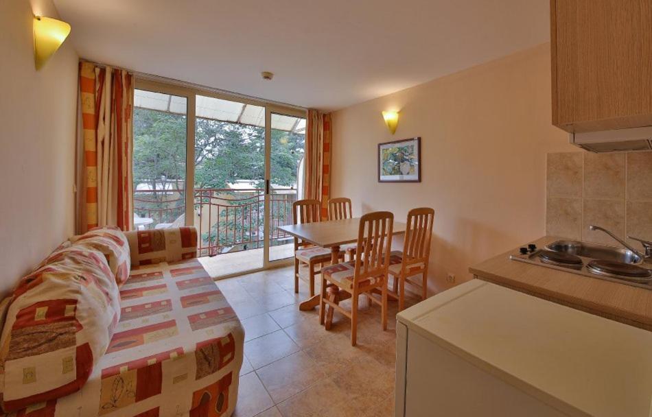 Villas Magnolia Albena Buitenkant foto